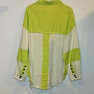 Women's New without tags POL light weight jean jacket. Sz small oversized